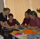 В районном Доме культуры прошел мастер-класс по работе войлоком в башкирском национальном костюме.