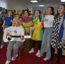 Сегодня в центральной  модельной детской библиотеке для детей - инвалидов и их родителей было организовано театральное представление «Волшебный ларец».