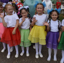 Сегодня на центральной площади села Большеустьикинское прошел праздник "С Днем рождения, лето!", посвященный Дню защиты детей.